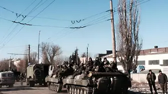 Украинските войници напускат Дебалцево