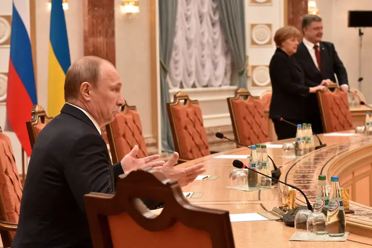 Путин, Порошенко и Меркел обсъждат мониторинг на ОССЕ в Украйна