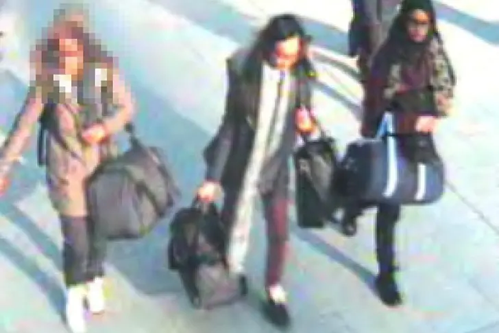 Жителка на Глазгоу вербувала ученички от Лондон за джихадистки