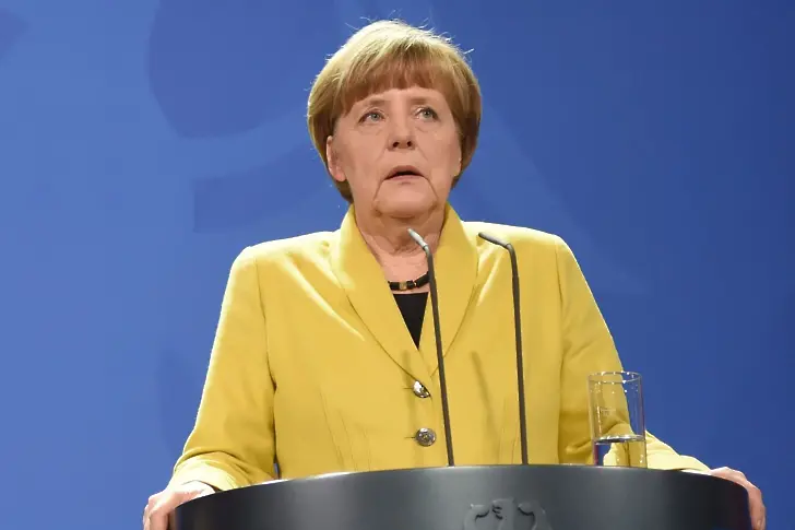 Меркел: Отивам на мястото на трагедията