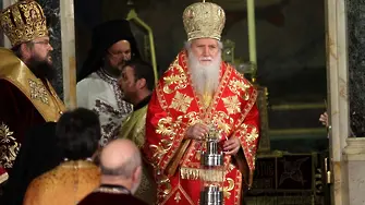 Правителството предлага патриарх Неофит за 