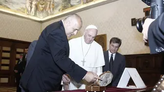 Българският премиер разговаря с папата за инфраструктура и човешки неща