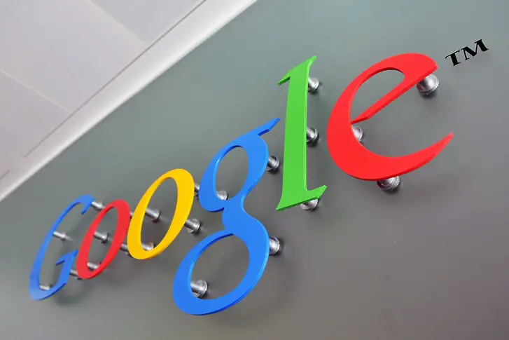 “Гугъл” умилостивява издатели със 150 милиона евро 