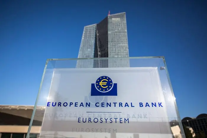 След дефолта на Гърция всички гледат Европейската централна банка