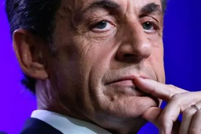 Саркози: Трябва да спасим еврозоната от гръцкото бедствие