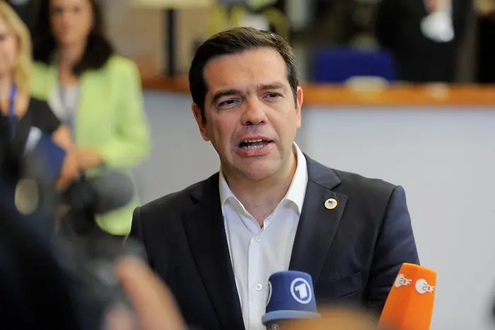Ципрас: Търсим краен изход от кризата