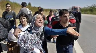Бежанци блокират пътя от Одрин към България (СНИМКИ)