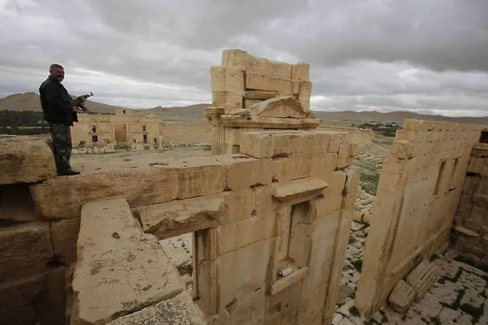 Ислямисти взривиха най-големия древен храм в Палмира