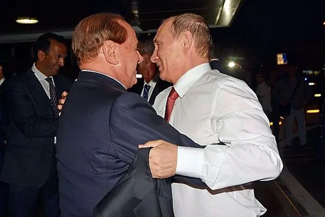 Берлускони в Крим за среща с Путин