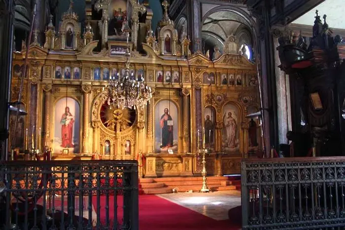 Светият Синод разреши предизборни молебени за партиите