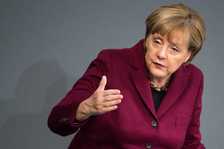 Ангела Меркел към французите: Плачем с вас