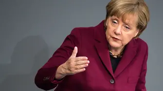 Ангела Меркел към французите: Плачем с вас