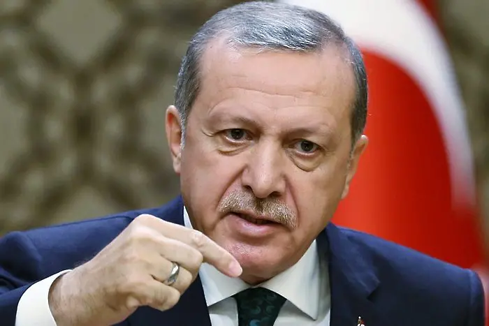 Ердоган пак обвини Меркел в 