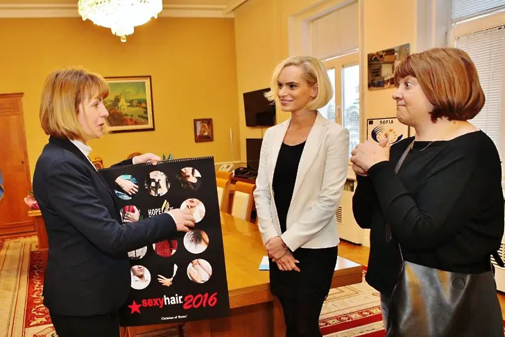 Фандъкова подкрепи инициатива за онкоболни жени