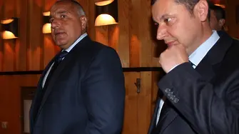 Премиерският съветник Янев посочи лошите: Лозан Панов и Калин Калпакчиев