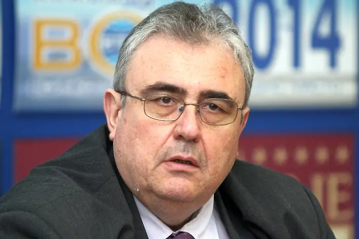 Огнян Минчев: ГЕРБ избра да служи покорно на мафията
