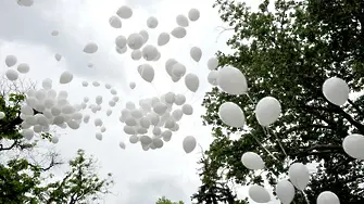 Бургас спря поръчка за балони, флашки и чадъри за 500 000 лева