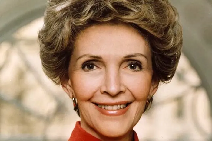 Нанси Рейгън почина на 94 г.