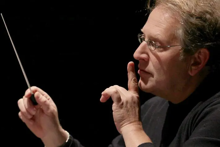 Цигуларят и диригент Шломо Минц: Няма по-добро. Големият артист използва всичко