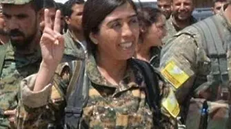 Кюрдска феминистка води 15 000 войска към Рака