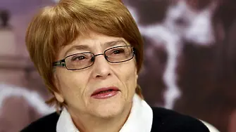 Копринка Червенкова: Дните на Рашидов като министър са преброени