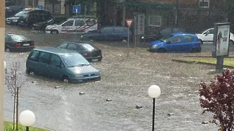 Градушка и силни валежи наводниха Пловдив (СНИМКИ)