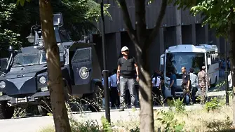 8000 полицаи уволнени в Турция
