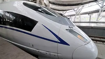 Китай размина два влака с над 800 км/ч относителна скорост (ВИДЕО)