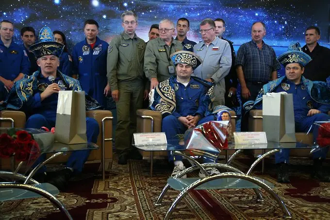 Екипаж се прибра успешно от Международната космическа станция