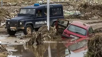 4 дни след потопа в Скопие откриха живи майка и дъщеря