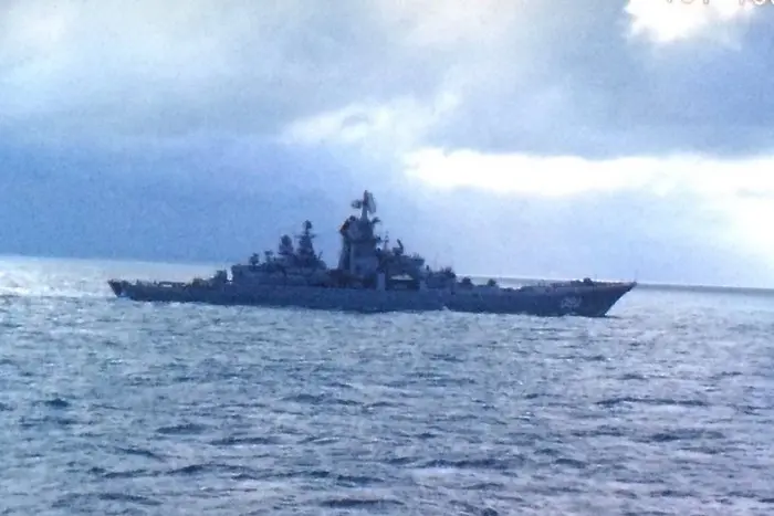 Руска флотилия мина през Ламанша на път за Сирия (ВИДЕО+СНИМКИ)
