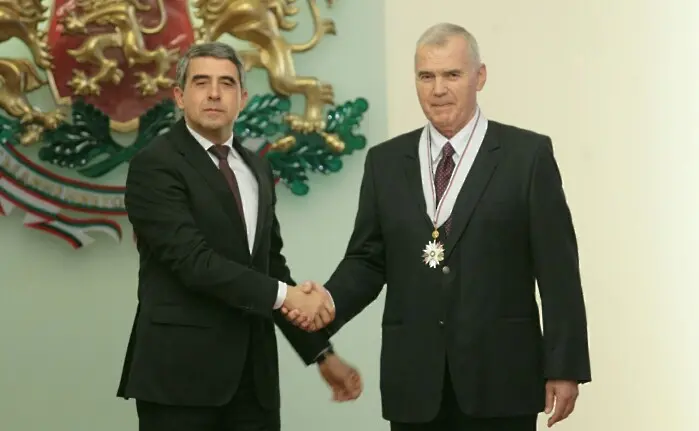 Президентът даде ордени, Васко Василев след отличените