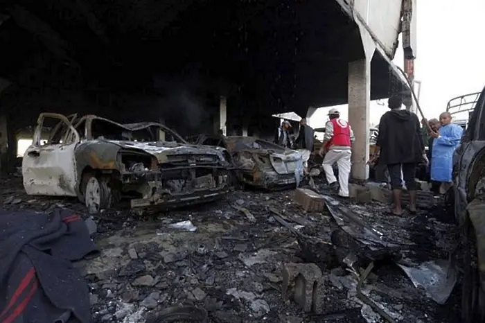 Най-малко 82-ма убити и стотици ранени в Йемен
