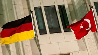 Турски дипломати искат политическо убежище в Германия