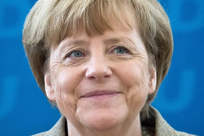Решителна победа за Меркел в най-голямата провинция на Германия