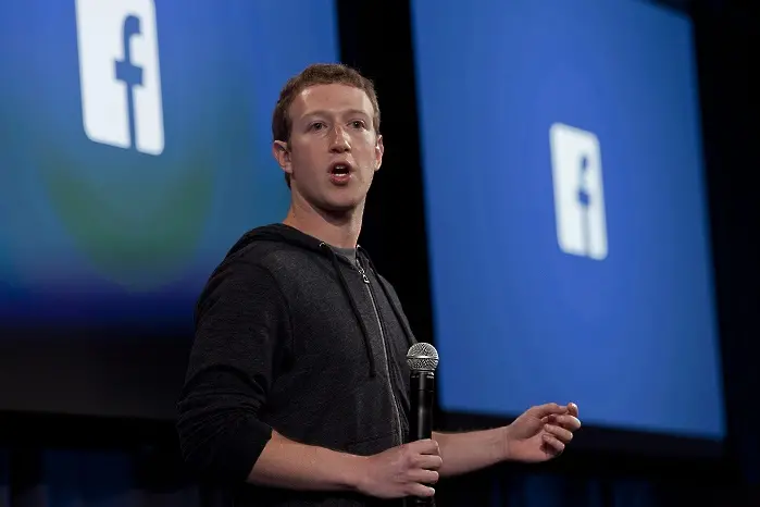 Facebook позволява на американците да блокират политическата реклама