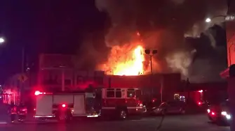 Огнен ад на парти в Калифорния (ВИДЕО, СНИМКИ)