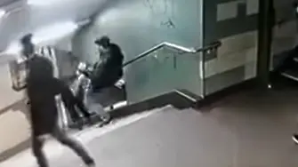 Полицията в Берлин арестува нападателя от метрото