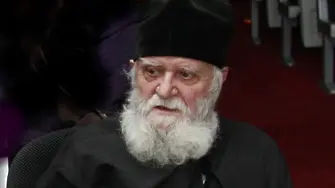 Почина Врачанският митрополит Калиник