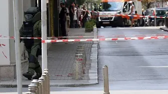 Взрив избухна пред офис в София