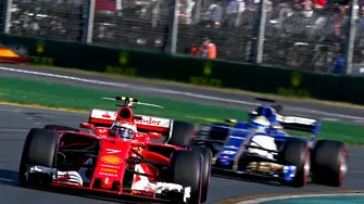 Себастиан Фетел най-бърз на старта на сезона във Формула 1