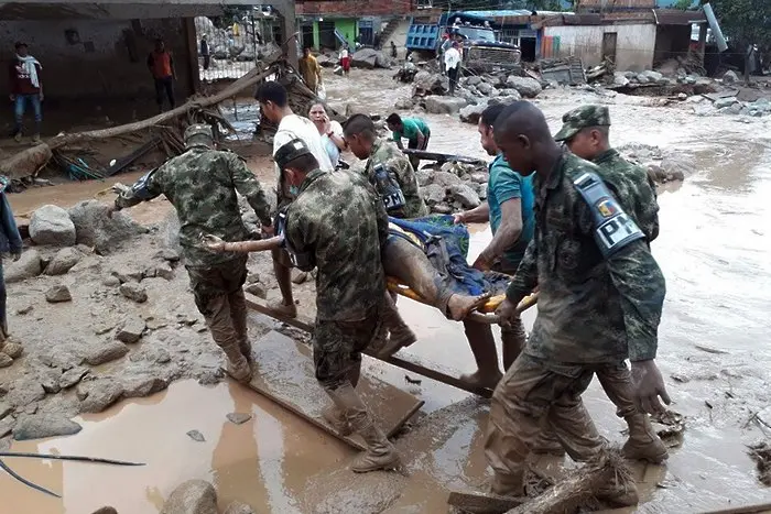 254-ма убити от кални свлачища в Колумбия (СНИМКИ)