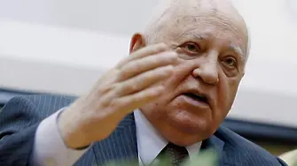 Горбачов: Русия е на половината път към демокрацията