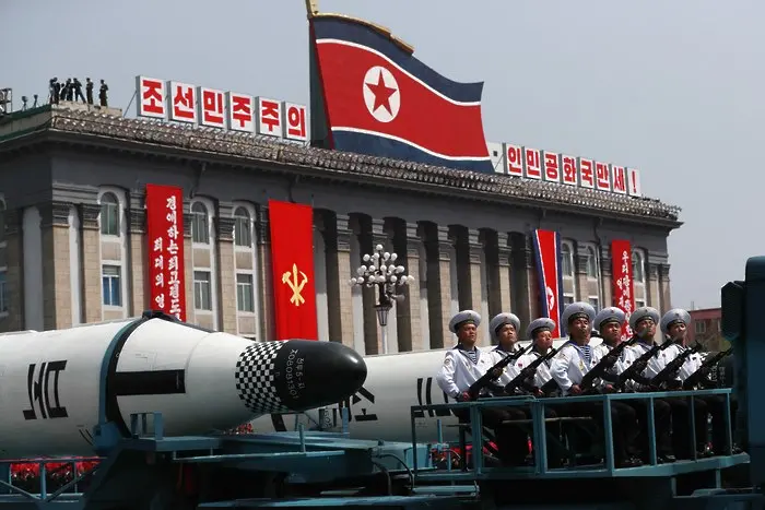 Как Пхенян демонстрира силата си (СНИМКИ+ВИДЕО)