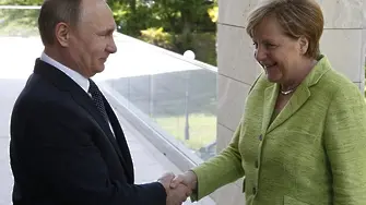 Меркел: Русия подкрепя популистки групи в ЕС