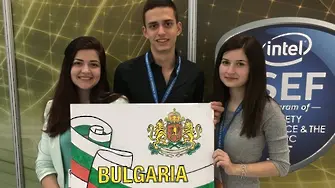 Българска ученичка с две награди от най-голямото състезание за млади учени в света