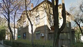 Още две красиви къщи от Стара София пред събаряне