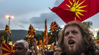 Западът призова Македония да осъди нападателите на парламента