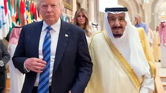 Неприличното посещение на Тръмп в Саудитска Арабия (ВИДЕО)