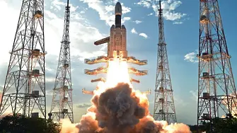 Индия изстреля най-тежката си космическа ракета (ВИДЕО)
